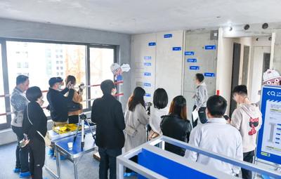 廈門旭輝首座透明工廠盛大開放，捅破買房